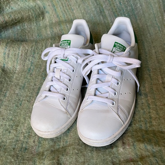 Adidas Women’s Stan Smith Primegreen. White/Green.6 on tag, but fits like 6.5 - Picture 6 of 16